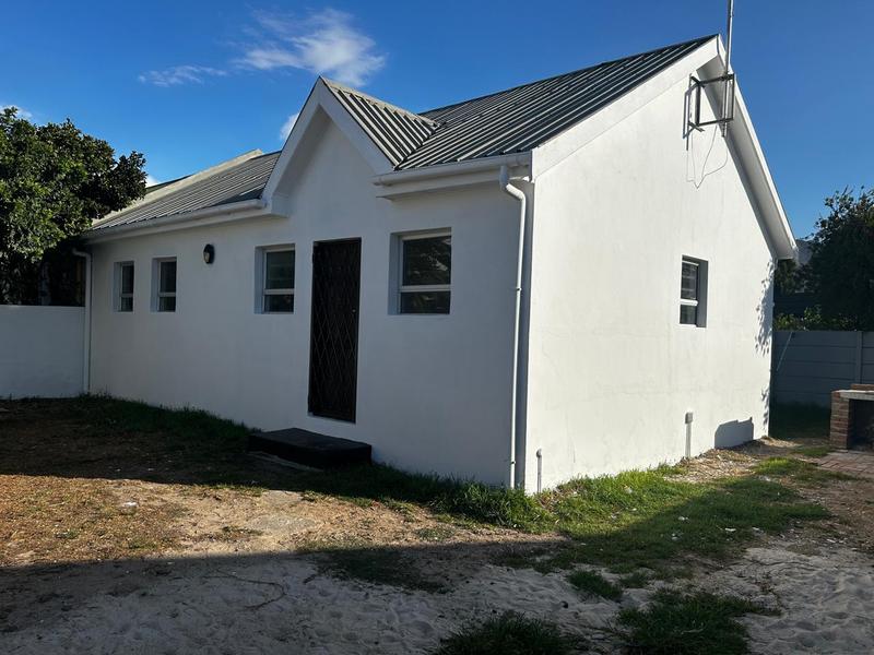 2 Bedroom Property for Sale in Onverwacht Western Cape